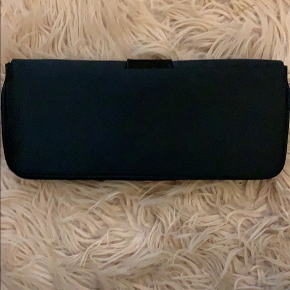 Sondra Roberts black bow clutch - Picture 3 of 6